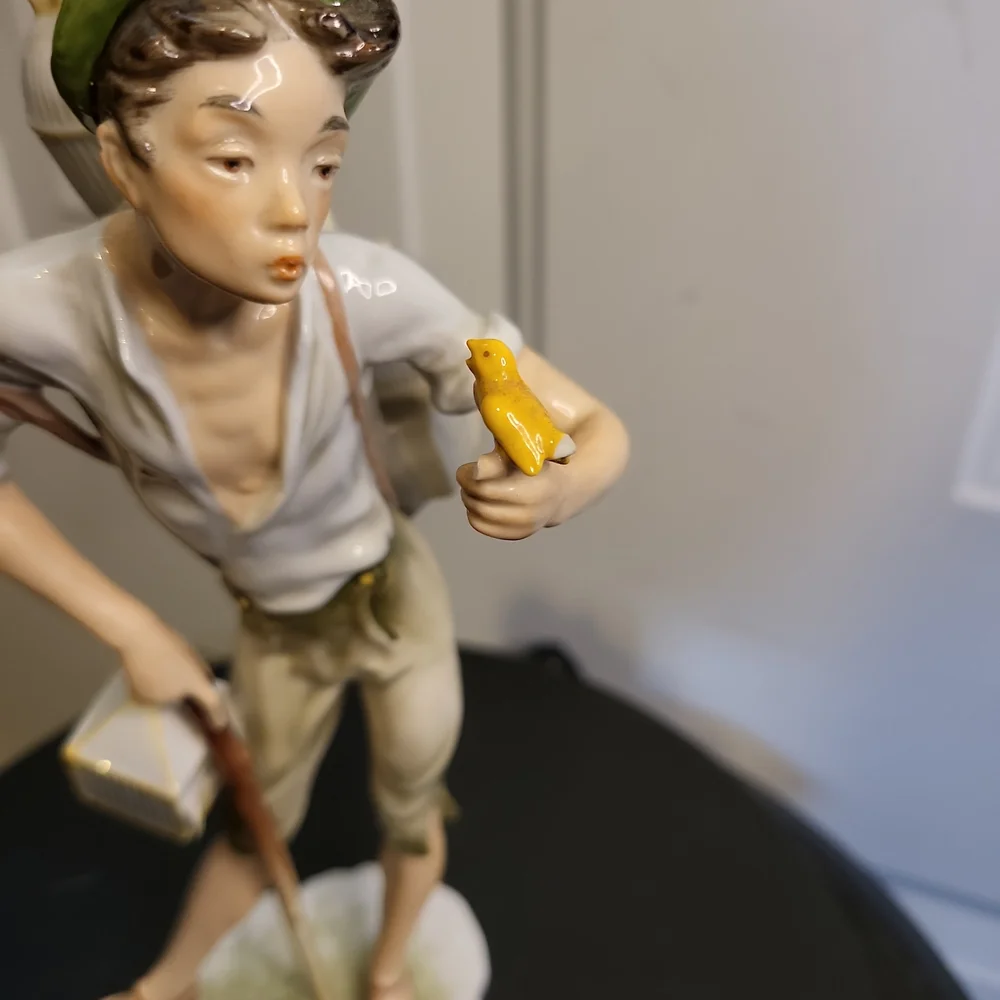 Alka Kunst Bavaria Germany "Bird Seller" #387 Porcelain Figurine - Picture 7 of 11